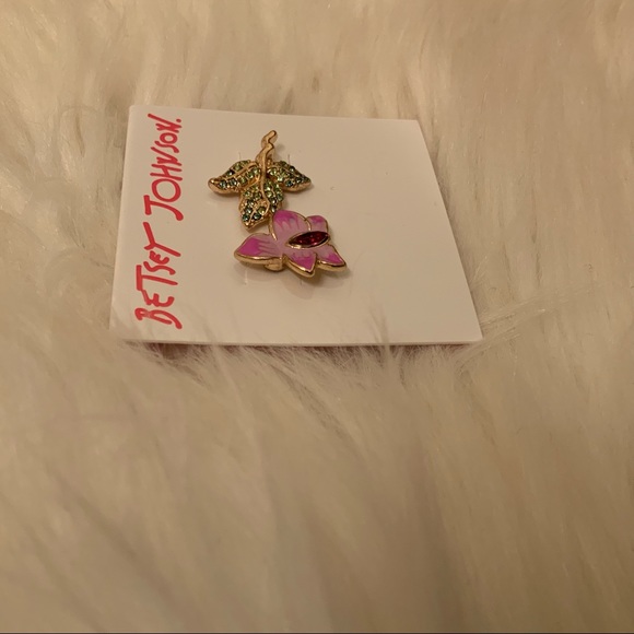 Betsey Johnson Mismatched Leaf Earrings- NWT - Picture 6 of 7